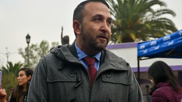 Viajes no transparentados con dineros públicos: Denuncian ante CGR a alcalde de San Ramón