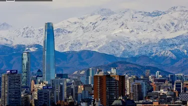 El Desconcierto | 9501 panoramica de santiago cielo despejado.webp