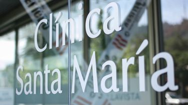 Llegó en riesgo vital y tuvo que firmar pagaré de 1 millón por día en clínica: Corte dice que es ilegal