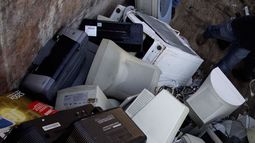 Reutilización de la basura electrónica con sostenibilidad - Agencia Uno Reutilización de la basura electrónica con sostenibilidad - Agencia Uno