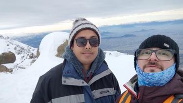 Toman contacto con jóvenes desaparecidos en Cajón del Maipo: Subieron a volcán San José