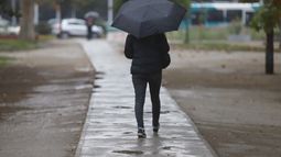 Lluvia en Santiago: Anuncian más precipitaciones y posibles tormentas eléctricas