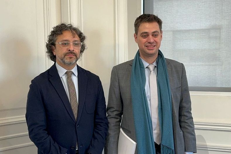 presidente del consejo de defensa del estado, raul letelier y diputado .jpg