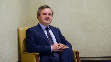 “Primera vez que yo recuerde”: Senador UDI presidirá Comisión de la Mujer