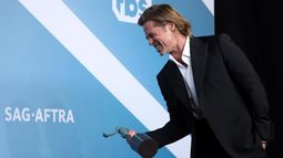 Brad Pitt y su premio del Sindicato de Actores: “Tengo que añadir esto a mi perfil de Tinder”