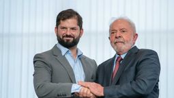 Lula aplaza su visita oficial a Chile para concentrarse en las inundaciones en Brasil