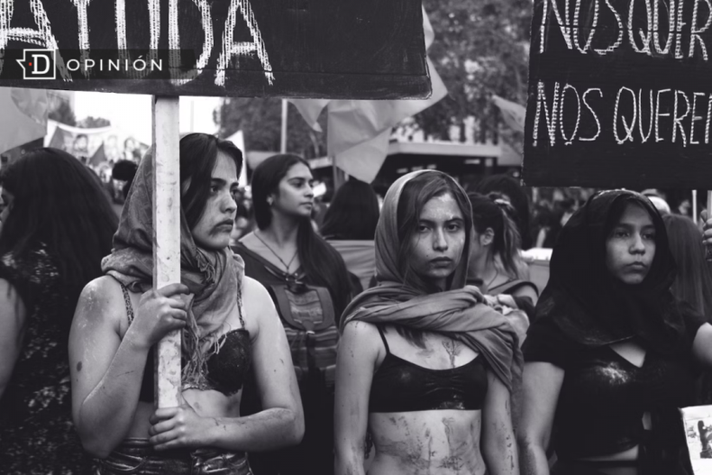 Retroceso derechos mujeres e1700063448277.png