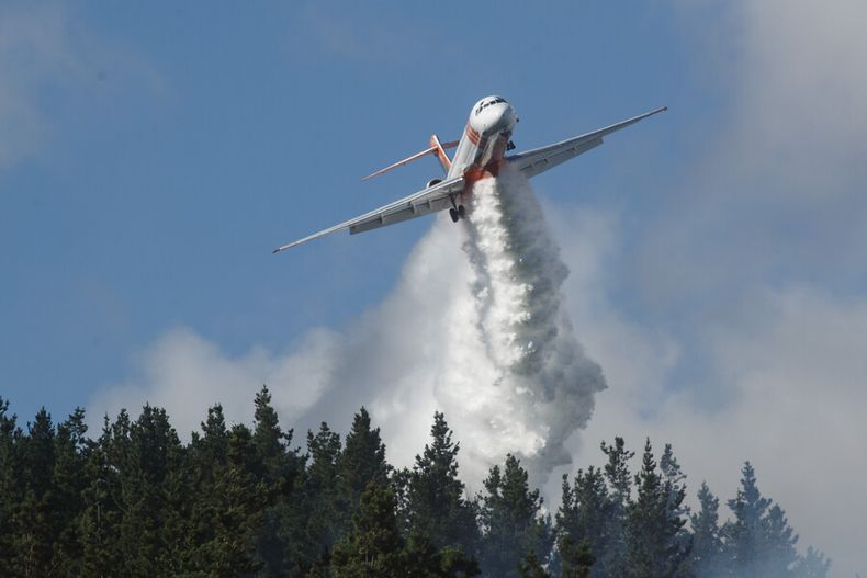Avion combate incendio en Bio Bio.jpg