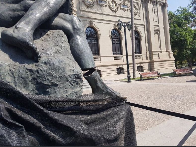 estatua1.jpg