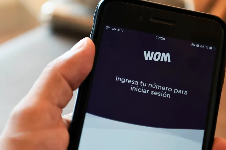 cliente pidio bloquear publicidad y wom le siguio enviando sms promocionales corte aplico multa de 3 4 millones.webp