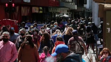 Confianza en gobiernos latinoamericanos ha empeorado desde 2008: En Chile cayó 12 puntos