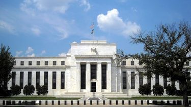 El Desconcierto | Marriner_S._Eccles_Federal_Reserve_Board_Building 1 scaled e1658947434217.jpg
