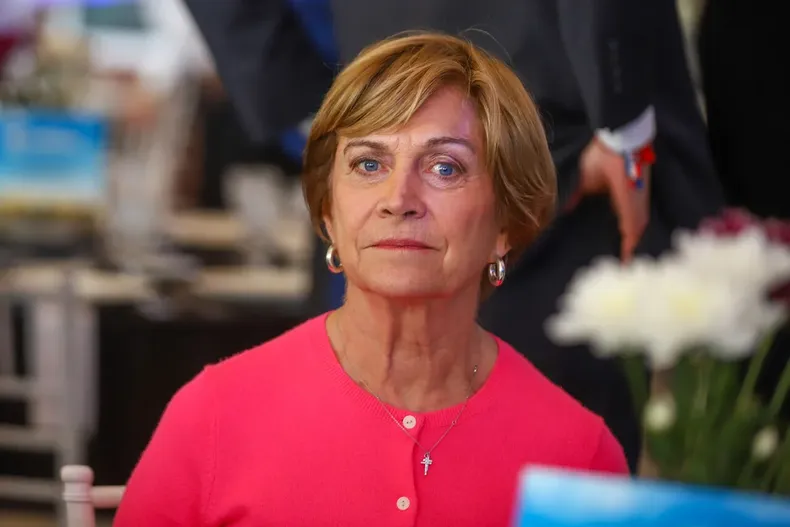 19989 a uno 1673291.webp