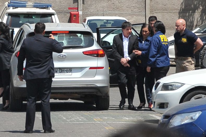 7319 monsalve esposado.jpg