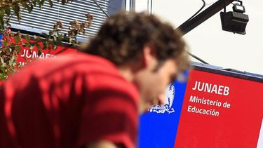 Suprema confirma que cuadernos informativos LGTBIQ+ entregados por JUNAEB no son ilegales