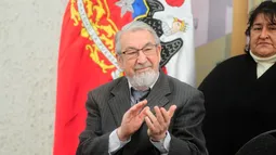 Muere Juan Carlos Concha: El ministro de Allende que creó la política del medio litro de leche por niño