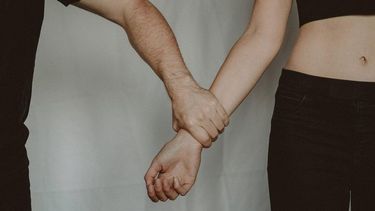 VIF: Casos aumentan en 11,4% y una de cada cuatro familias la sufre