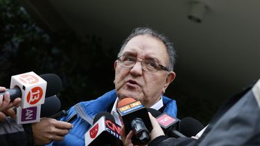 Huenchumilla se convierte en senador por La Araucanía en elección que parecía ganada por diputado Chahín