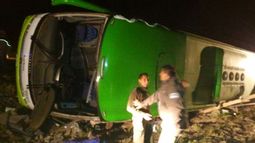 Máquina de Tur Bus que protagonizó fatal accidente en Argentina acumulaba cinco multas en dos años