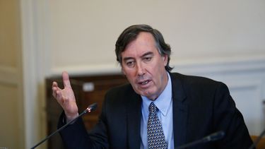 REDES| Lluvia de críticas por supuestas violaciones acordadas que acusó el senador UDI García-Huidobro