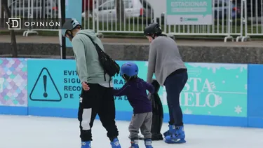El Desconcierto | 18079 una familia patinando.webp