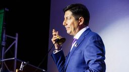 Alcalde de Antofagasta acusado por abandono de funciones y falta de probidad por 6 concejales