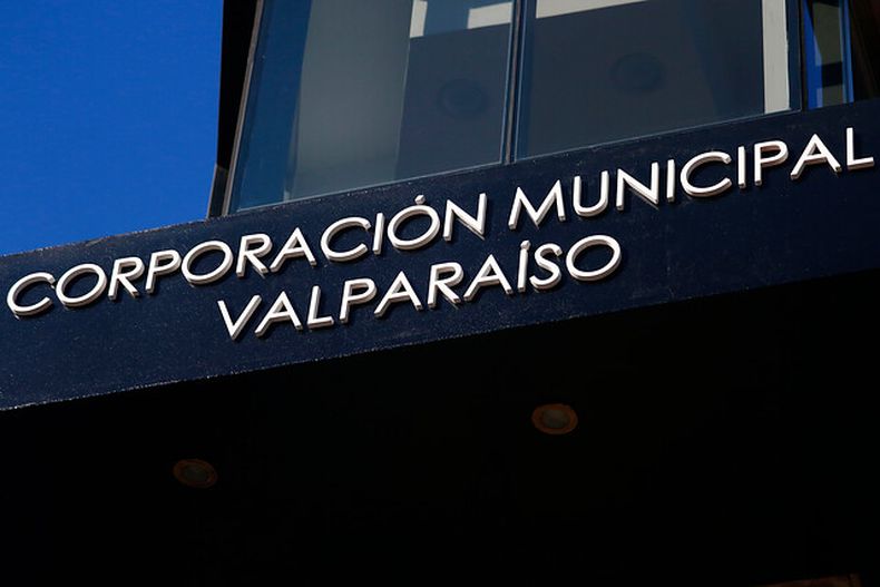 A_UNO_1200118.jpg