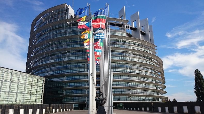 parlamento europeo.jpg
