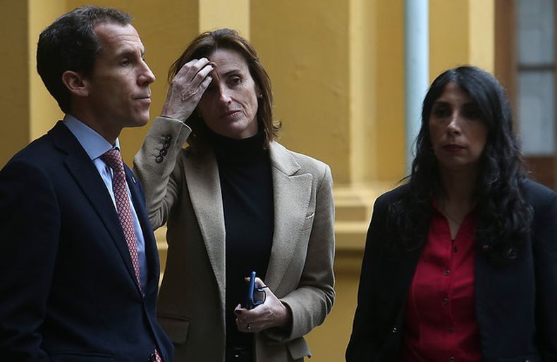 trio educacion.jpg