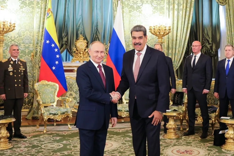 15322 putin maduro.webp