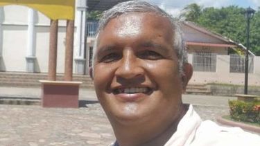 Asesinan en Honduras al periodista Luis Almendares mientras transmitía por Facebook