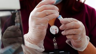 Israel investiga 81 aparentes casos de reinfección de coronavirus