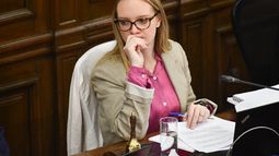 El que explica se complica: Enredo en la derecha por rebaja de escaños en la Cámara