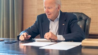 Confirman que Joe Biden se contagió de COVID-19