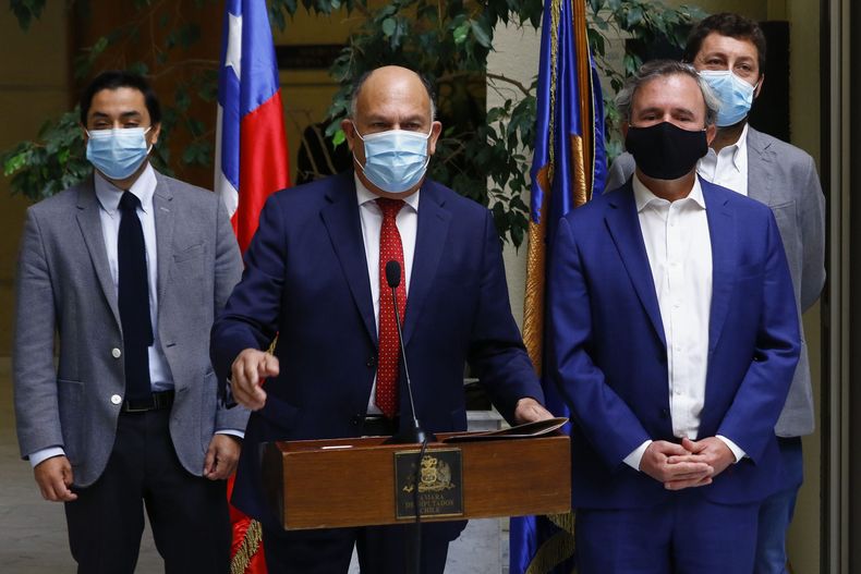 A_UNO_1264572 scaled.jpg