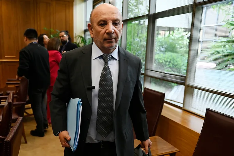 10230 a uno 1623181.webp