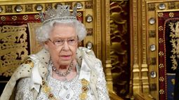 Suma preocupación en Reino Unido: Reina Isabel II se contagia de COVID-19 a sus 95 años