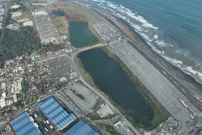 28689 humedal ojos del mar.webp