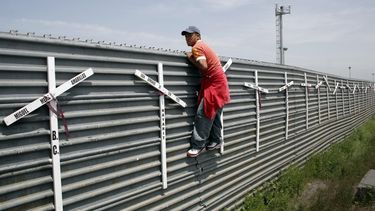 Separar padres e hijos: La política de tolerancia cero que Donald Trump aplica con los inmigrantes
