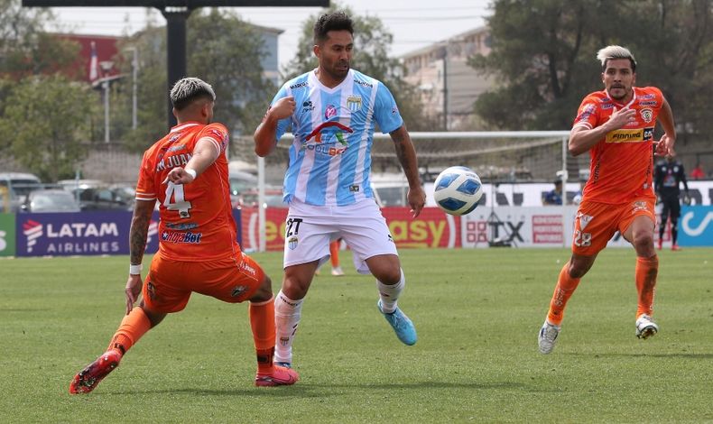 Cobreloa Magallanes.jpg