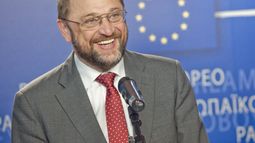 Elecciones Alemania: Los socialdemócratas eligen a Martin Schulz para disputar el poder a Angela Merkel