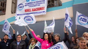 Trabajadores del SML emplazan a Justicia: Acusan falta de diálogo y malas condiciones