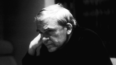 Muere Milan Kundera, el escritor checo que eligió Francia para nunca dejar de ser libre