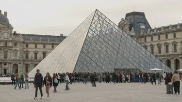 Robo en el Museo de Louvre: El ADN fue clave para detener a los sospechosos del robo de joyas
