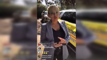 Cathy Barriga se defiende en Instagram por pintar dorada la camioneta municipal