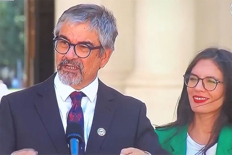 Mario Marcel y Camila Vallejo.jpg