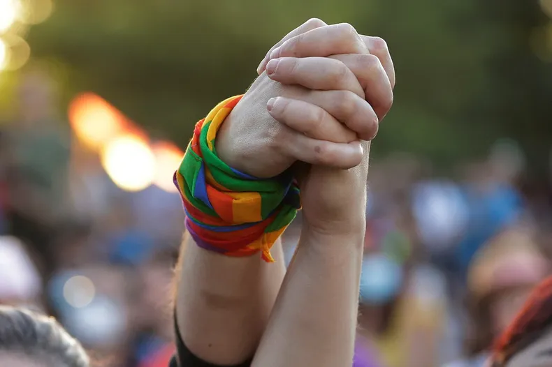 14827 a uno 1336926 1.webp