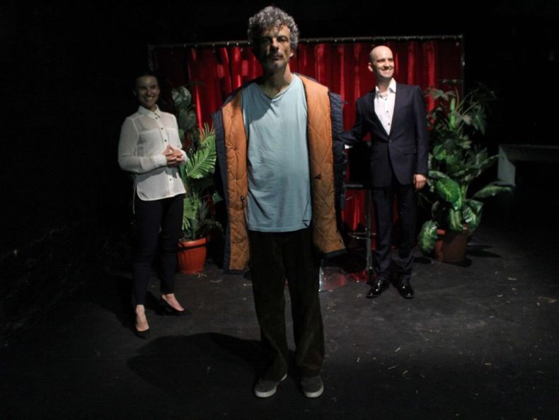 Cz9kmWfXEAAt 8u 1.jpg