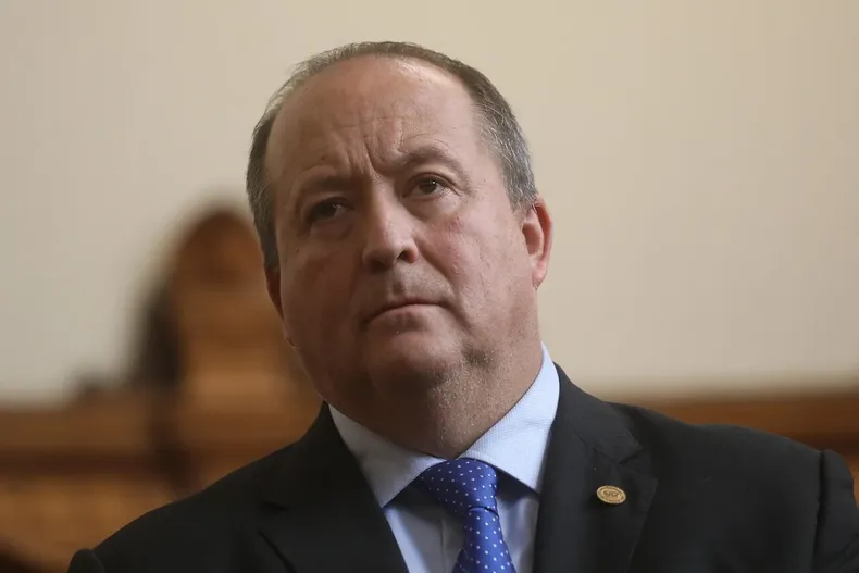 19743 a uno 1671437.webp