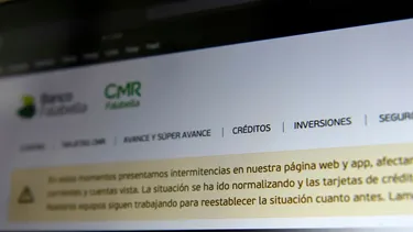 CMR Falabella culpó a clienta por fraude en su tarjeta: Corte confirma que debe cancelar todos los cargos derivados del hecho